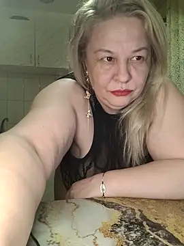 AriannaMilf 即時 XXX 聊天