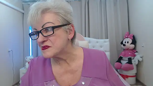 KayleSmoll 即時 XXX 聊天