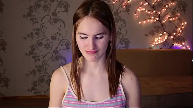 Felicia-Star 即時 XXX 聊天