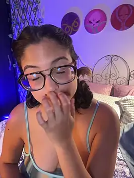 دردشة Avelyne الجنسية المباشرة