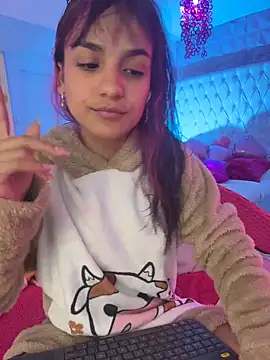 Онлайн чат XXX Kitty_madness