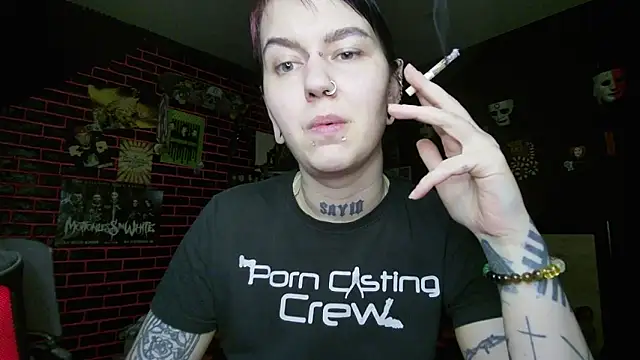 MoorderxDoll élő XXX-chatje