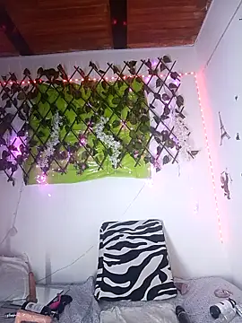 any_mour élő XXX-chatje