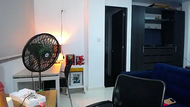 Онлайн чат XXX diabla_sexyboobs