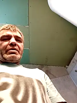 Chat +18 de Marcu43Marius ao vivo