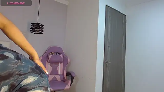 Онлайн чат XXX VelvetRosss