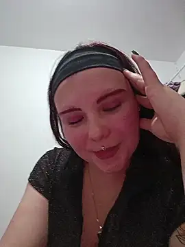 Yulska Adlı Modelin Canlı XXX Sohbeti