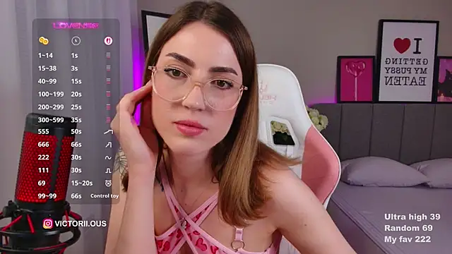 Mrs_Tory: онлайн-секс-чат