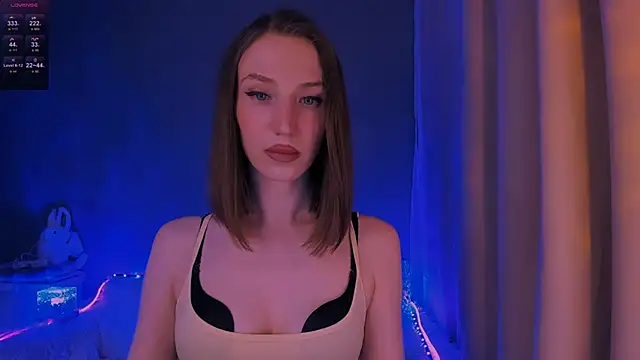 ellaamber: онлайн-секс-чат