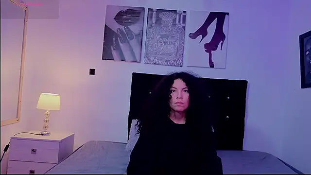 Chat +18 de Zoe-yanin ao vivo