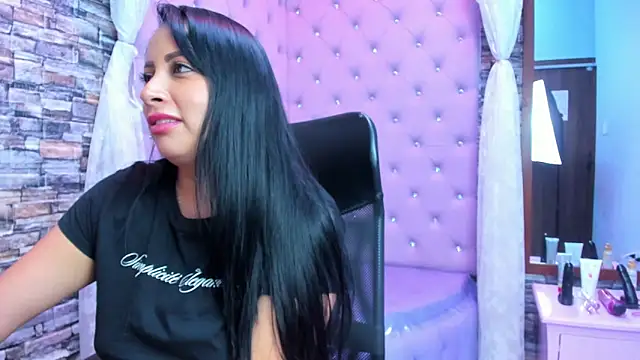 Chat +18 de Ashley_Obsession ao vivo