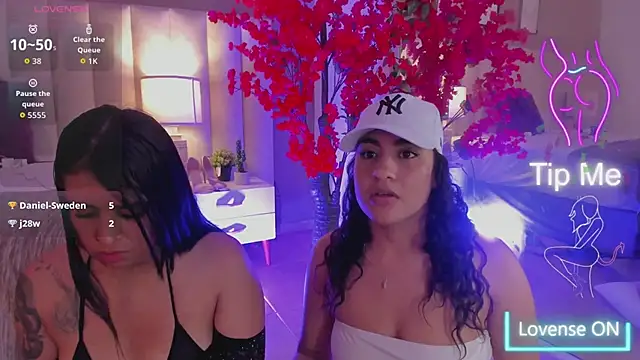 Kiara_Kismet_: онлайн-секс-чат