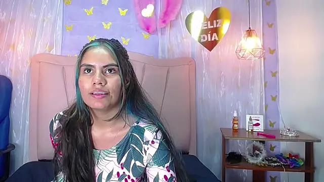 Chat +18 de Lahiacurvy ao vivo