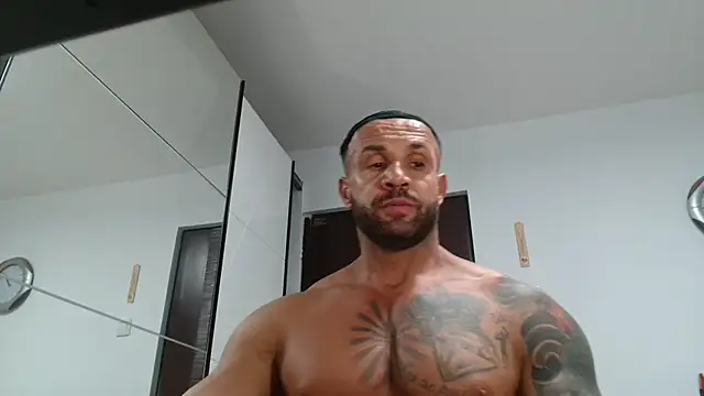 Magnificmuscles89 网络视讯表演