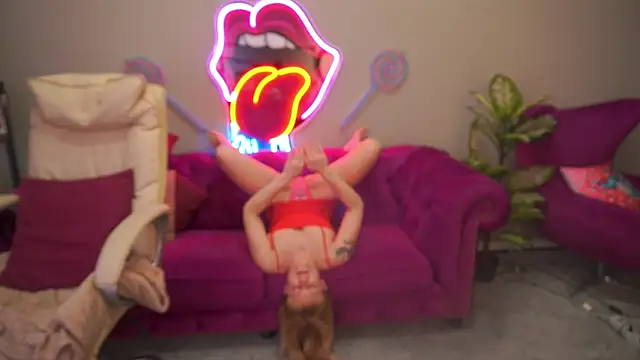 BellaLaPetitのライブXXXチャット