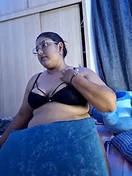 Amira-sultan1's Webcam Show