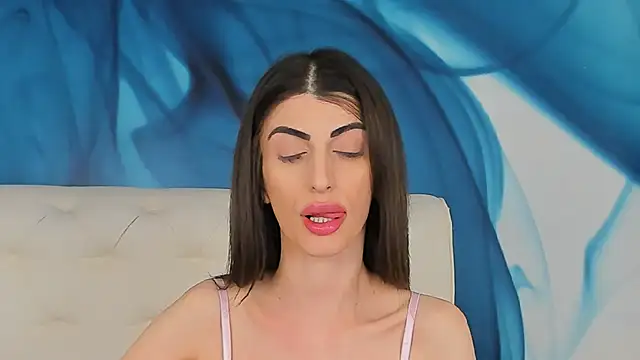 SkinnyDolly Chat XXX in diretta