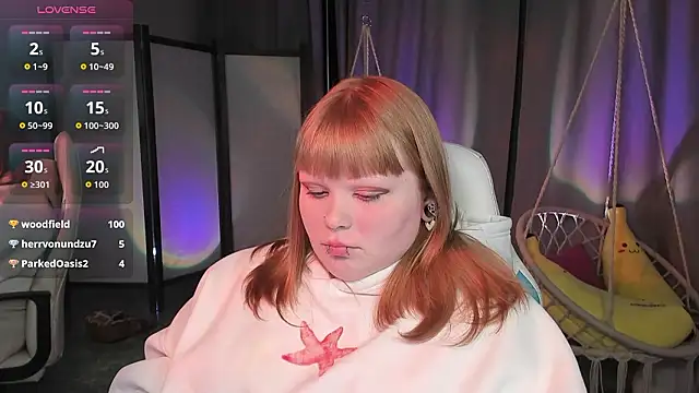 LottieReedのライブXXXチャット