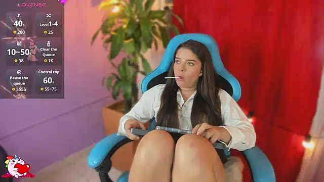 Chat +18 de Lia_little18 ao vivo