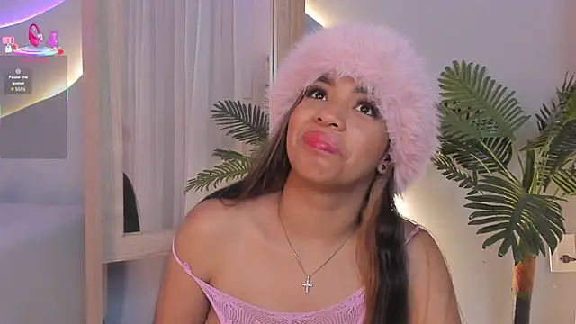 CannelaSmith Live XXX Chat