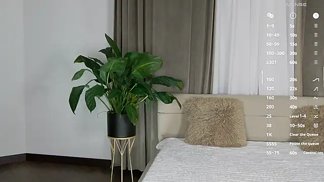 KariDollar's Live XXX Chat