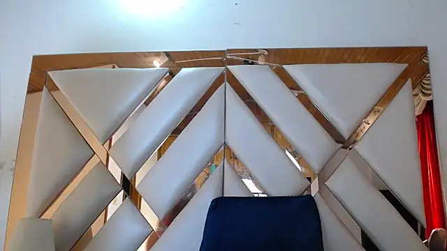 nathaly_low1's Live XXX Chat