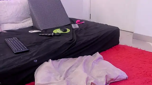 Cristal_Bons' Live XXX Chat