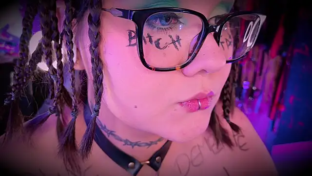 Laura_takint's Live XXX Chat