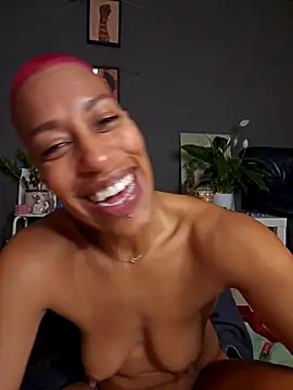 عرض كام Goldenlace