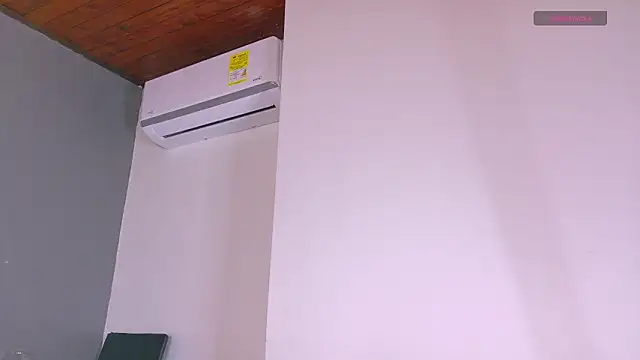 EngelStone élő XXX-chatje