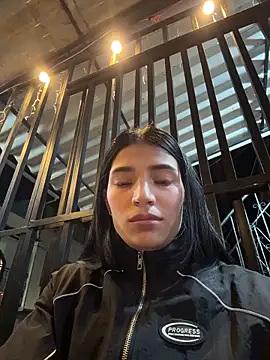 Czat XXX na żywo – Ema_Rose_