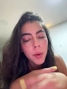 Pokazy przed kamerką – DakotaShelby