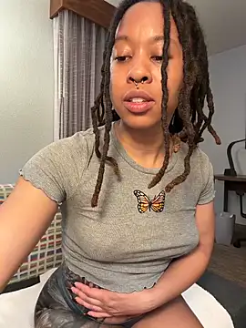 thebrattygoddess' Webcam Show