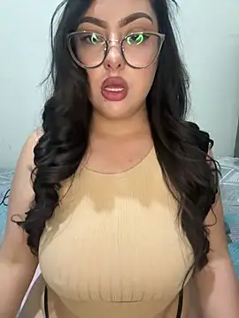 Chat XXX en directo de MileyGia