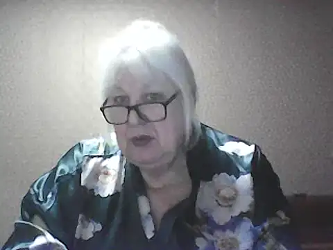 Alexia64231 Show in webcam