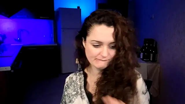 Cerann1 Adlı Modelin Canlı XXX Sohbeti