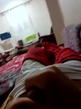 UnbowedAgronomy Adlı Modelin Web Kamerası Şovu