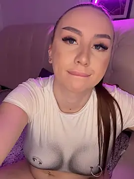 KemberlyEll's Live XXX Chat