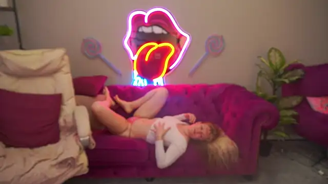 BellaLaPetit Live XXX-Chat