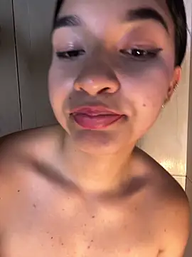 Chat XXX Live Hhannachiki