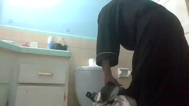 Онлайн чат XXX nakedtony81