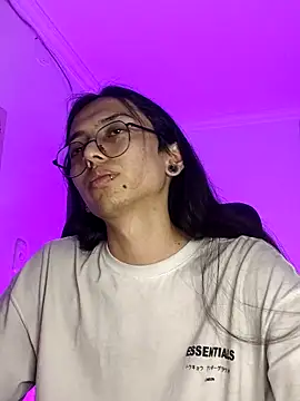 Show modela _Astrea_ na web-kameri