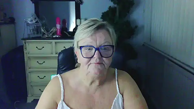 BridgetBlueEyes Live XXX-Chat