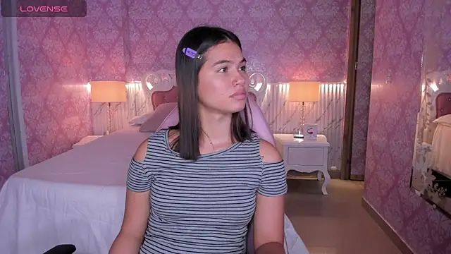 babysophie18_: απευθείας συνομιλία ΧΧΧ