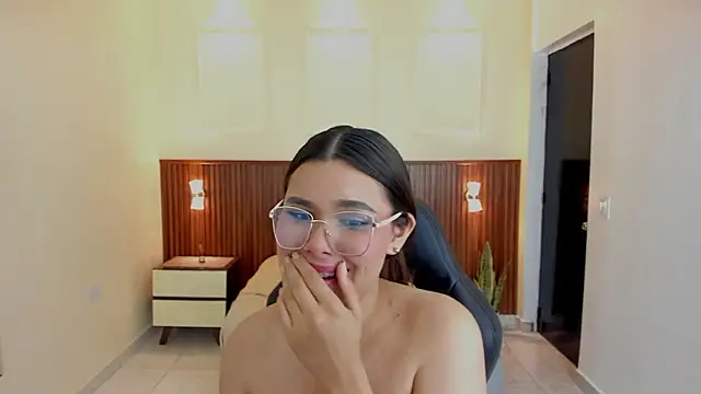 CLARA_WARD1: απευθείας συνομιλία ΧΧΧ