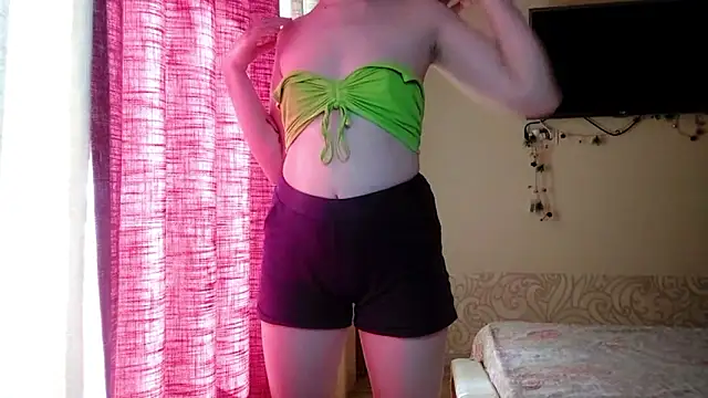 OlivaArashiro webcam show