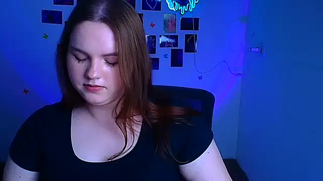 Kitty_Mia_KittyのライブXXXチャット