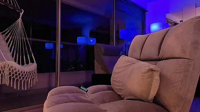 Chatroom XXX en direct de mandi4pole_