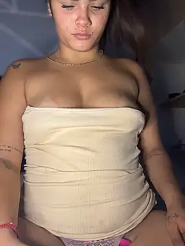 Kaily_Sweet16: онлайн-секс-чат