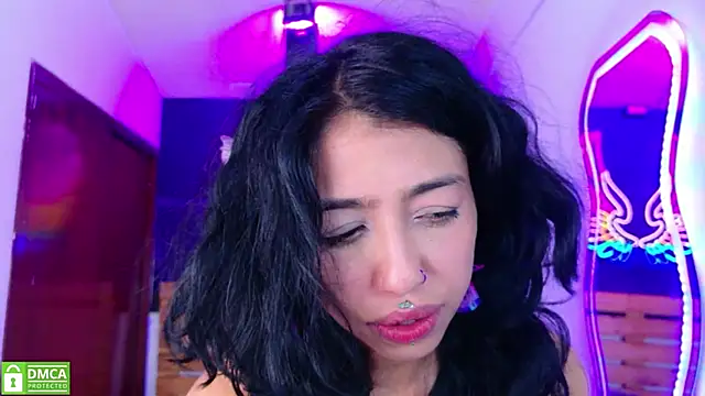 REDHOTTER_ Chat XXX in diretta